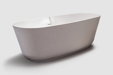 Italian luxury interiors bathroom bathtub