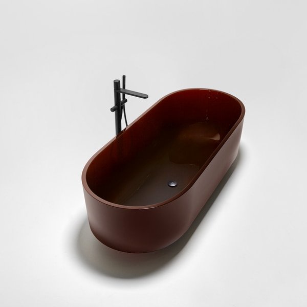 Italian luxury interiors bathroom bathtub