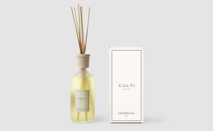 Candle scent perfume woody diffuser room culti milano