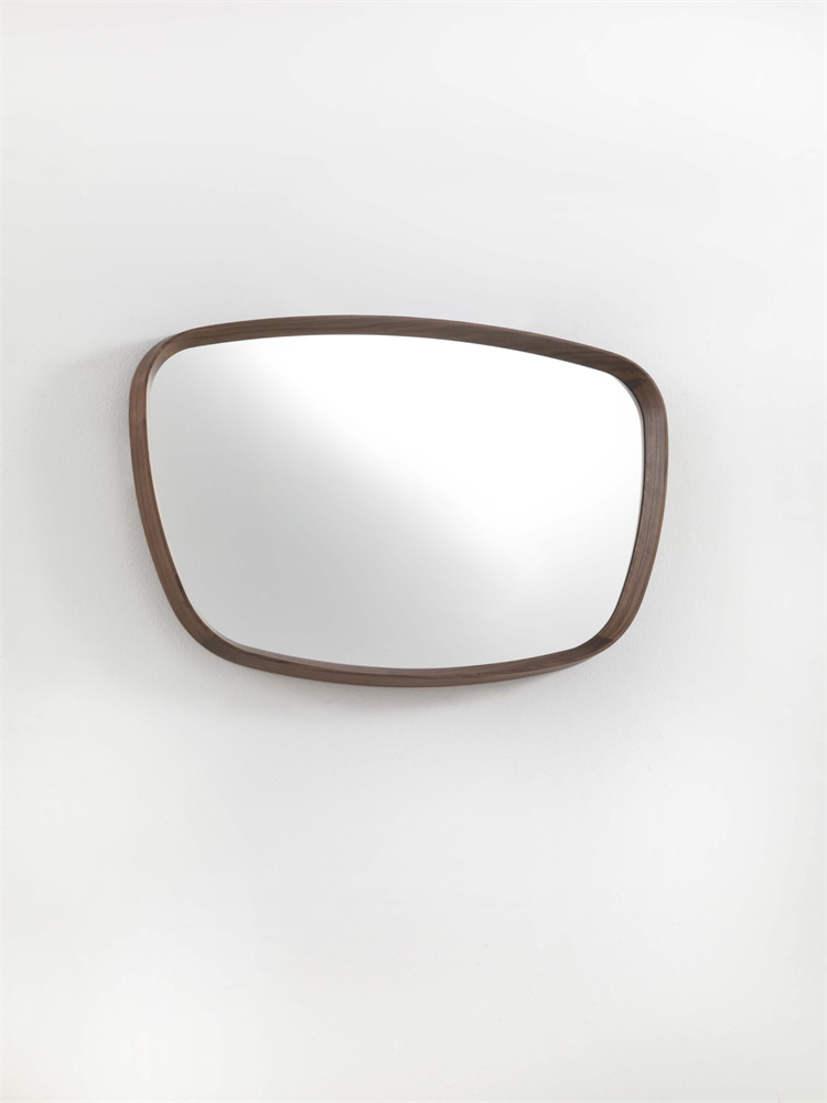 Italian luxury room interiors mirror